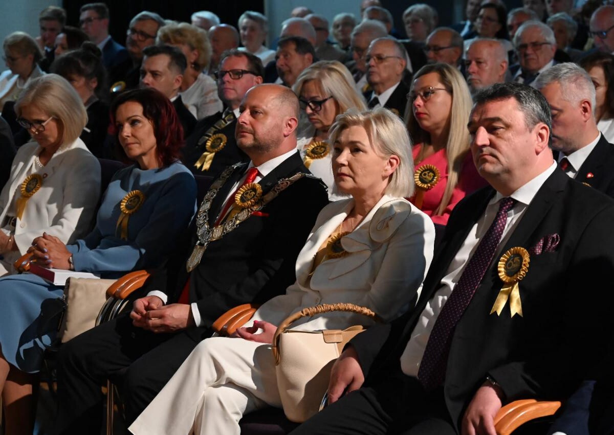 Edmund Sroka i Andrzej Stania - byli prezydenci Rudy Śląskiej - zostali zasłużonymi dla Rudy Śląskiej / fot. UM Ruda Śląska