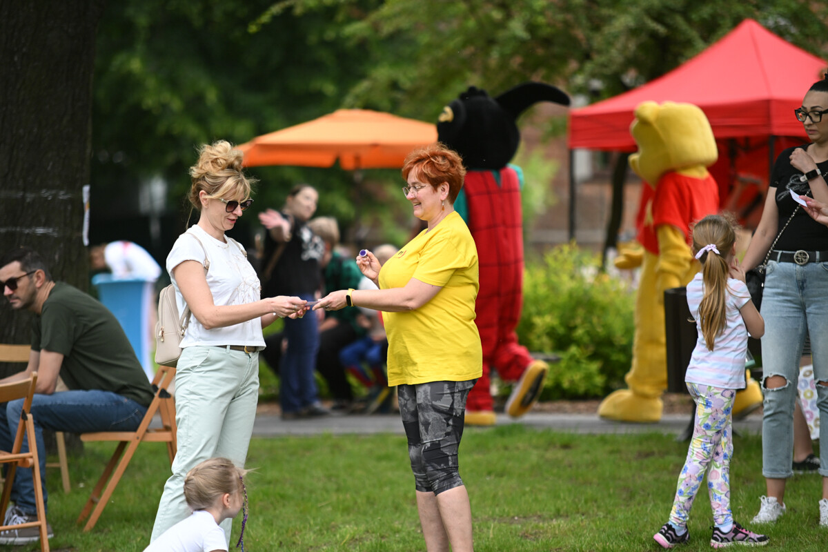 To już 15 lat! W sobotnie popołudnie, 31 maja w Kochłowicach odbył się rodzinny festyn organizowany przez In-ny Dom Kultury. / fot. Marek Faber
