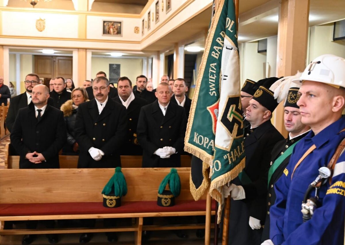 Dziś mija 18. rocznica tragicznego wypadku na kopalni Halemba - dokładnie 21 listopada 2006 roku w wyniku podziemnego wybuchu metanu śmierć poniosło 23 górników / fot. UM Ruda Śląska