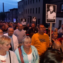 Marsz ku pamięci zamordowanego Łukasza Porwolika