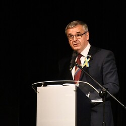 W kręgu poezji lagrowej