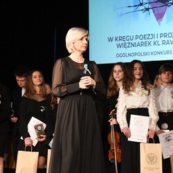 W kręgu poezji lagrowej