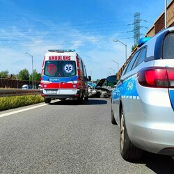 Kolizja na zjeździe na autostradę A4
