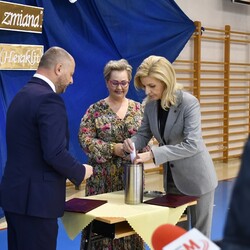 Wmurowanie Kapsuły Czasu w SP 17