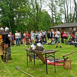 Słowianie w ruinach zamku rudzkiego