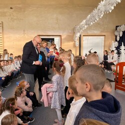 Waldemar Cichoń został patronem biblioteki szkolnej