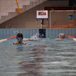 Sztafeta pływacka WOŚP