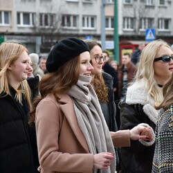 Zatańczyli poloneza na rynku