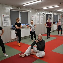 Bezpłatny kurs samoobrony