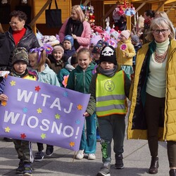 Dzieci witają wiosnę