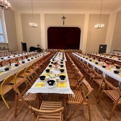 Śniadania Wielkanocne dla osób potrzebujących