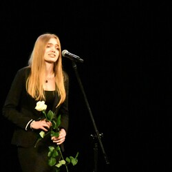  W kręgu poezji i prozy lagrowej więźniarek KL Ravensbruck