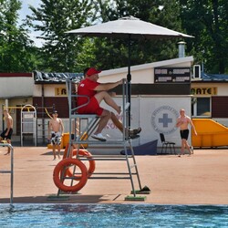 Otwarcie letniego basenu w Rudzie Śląskiej