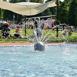 Otwarcie letniego basenu w Rudzie Śląskiej