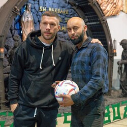 Lukas Podolski odwiedził Ruch Bielszowice