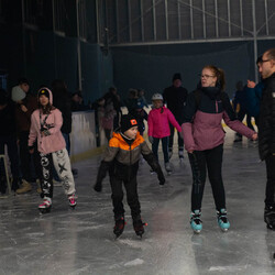 Otwarcie lodowiska na Burloch Arenie