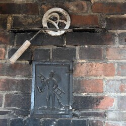 Rodzinny piknik przy piekaroku