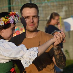 Międzypokoleniowa potańcówka