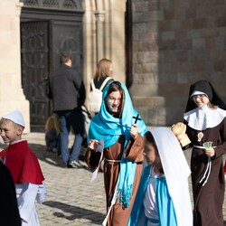 Najmłodsi mieszkańcy Kochłowic wyjątkowo uczcili Uroczystość Wszystkich Świętych