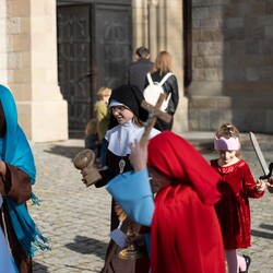 Najmłodsi mieszkańcy Kochłowic wyjątkowo uczcili Uroczystość Wszystkich Świętych