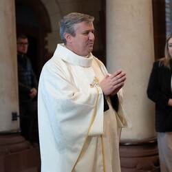 Najmłodsi mieszkańcy Kochłowic wyjątkowo uczcili Uroczystość Wszystkich Świętych