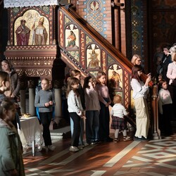 Najmłodsi mieszkańcy Kochłowic wyjątkowo uczcili Uroczystość Wszystkich Świętych