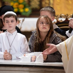 Najmłodsi mieszkańcy Kochłowic wyjątkowo uczcili Uroczystość Wszystkich Świętych