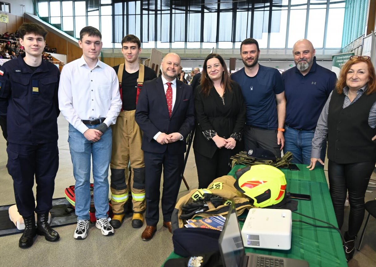 Giełda Szkół Ponadpodstawowych w Rudzie Śląskiej – setki ósmoklasistów poznało ofertę szkół średnich i zawodowych. Czas na wybór przyszłości / fot. UM Ruda Śląska