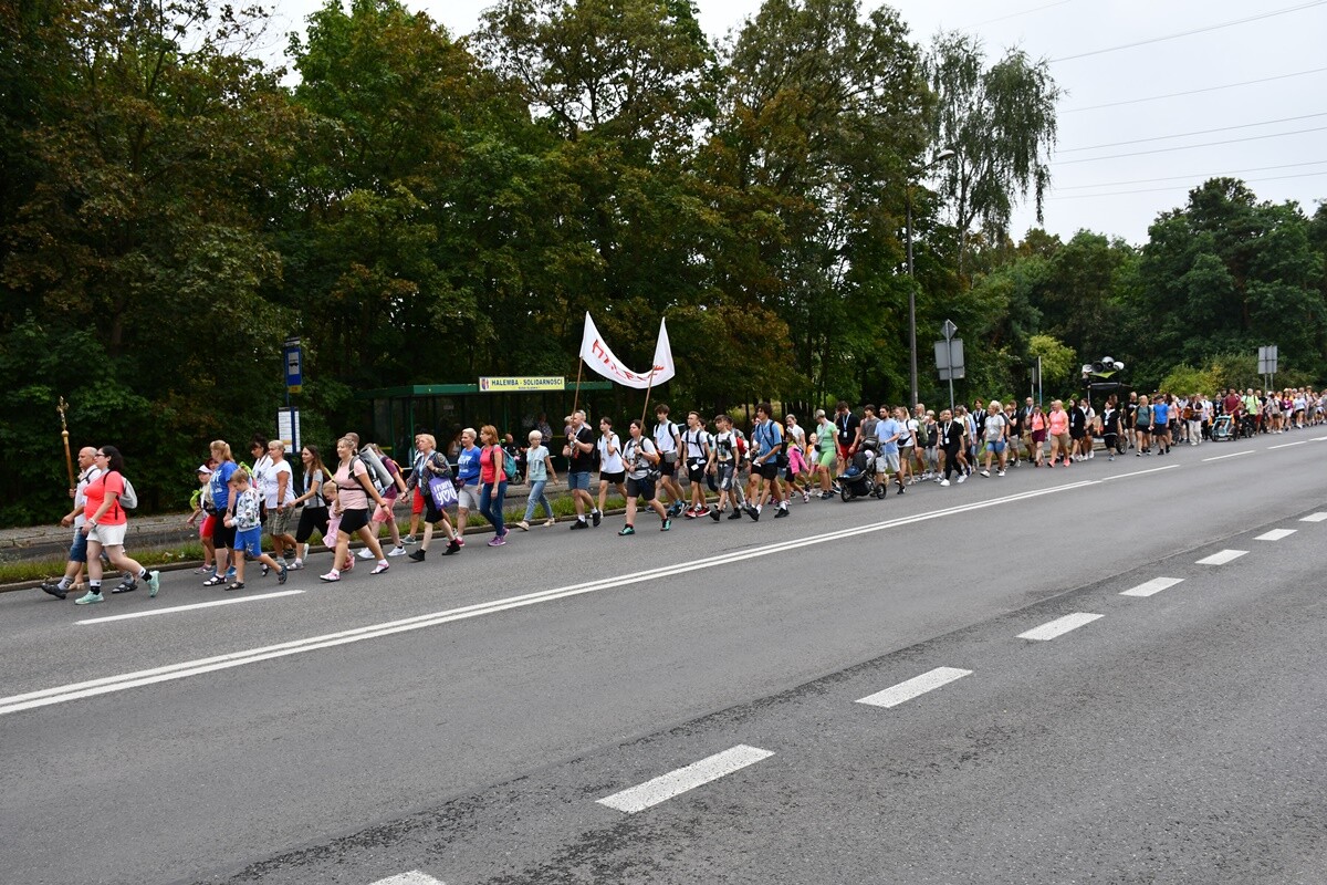 45. Halembska Pielgrzymka na Jasną Górę. / fot. Karolina Bauszek-Żurek