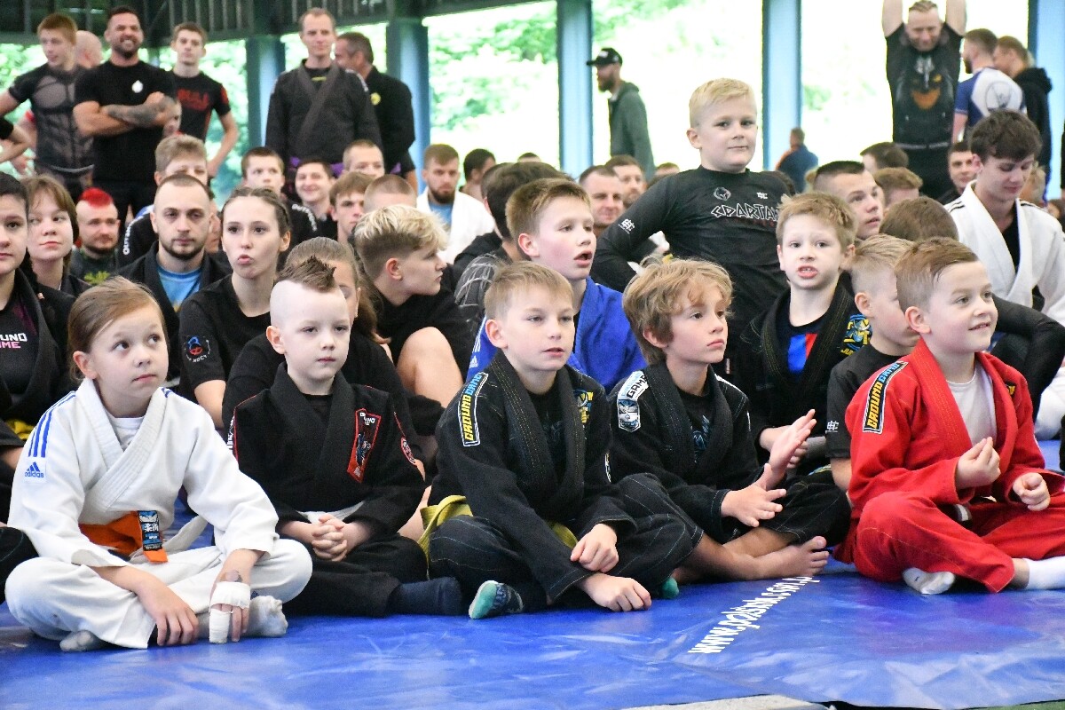 Dziś pogoda nie dopisała. Kulanie na Lufcie tym razem pod zadaszeniem! / fot. Jacek Knapik