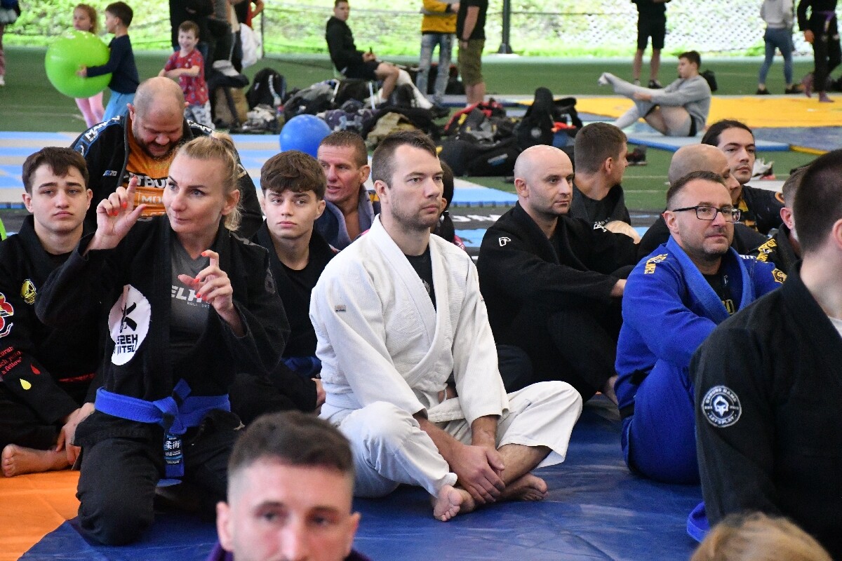 Dziś pogoda nie dopisała. Kulanie na Lufcie tym razem pod zadaszeniem! / fot. Jacek Knapik