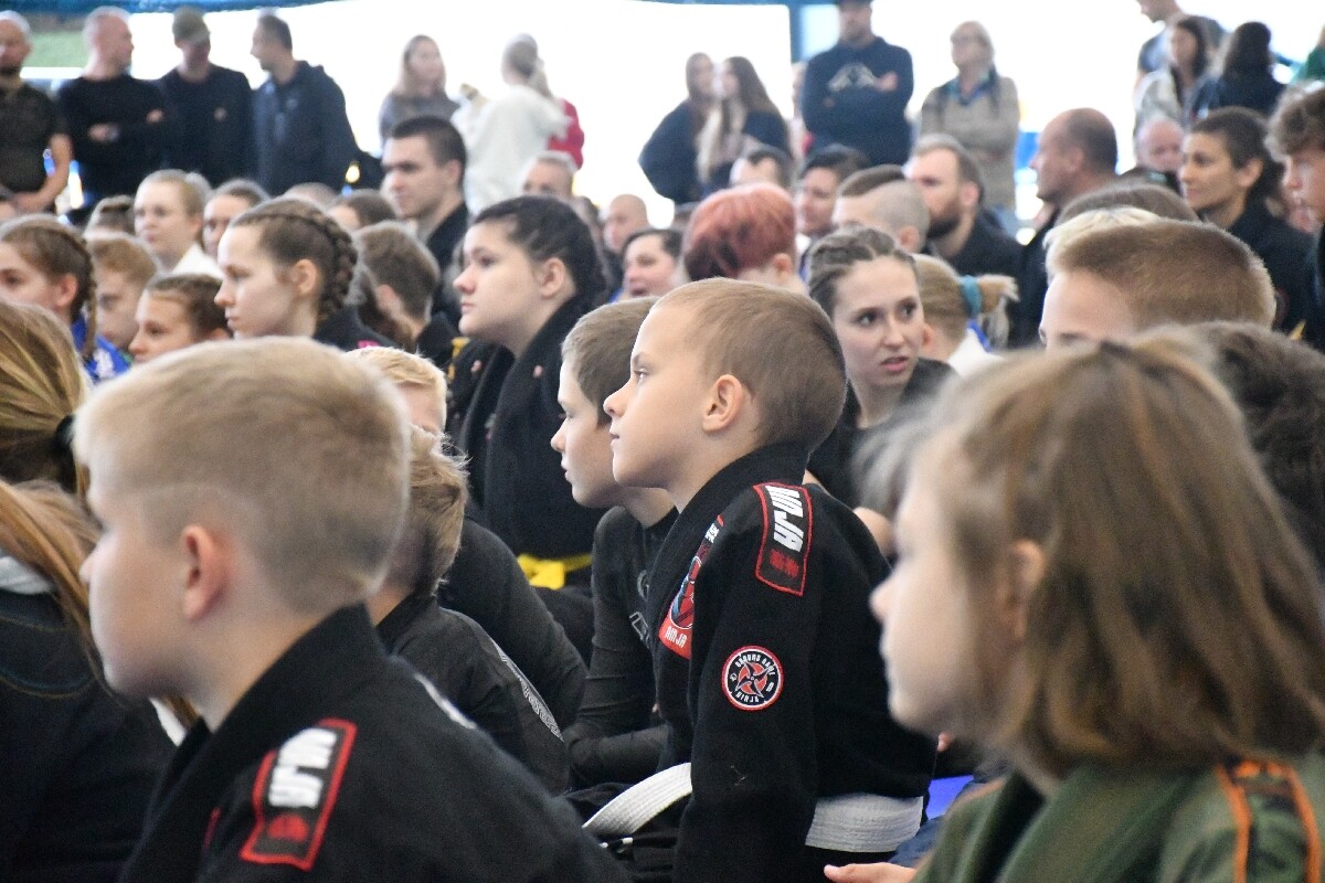 Dziś pogoda nie dopisała. Kulanie na Lufcie tym razem pod zadaszeniem! / fot. Jacek Knapik