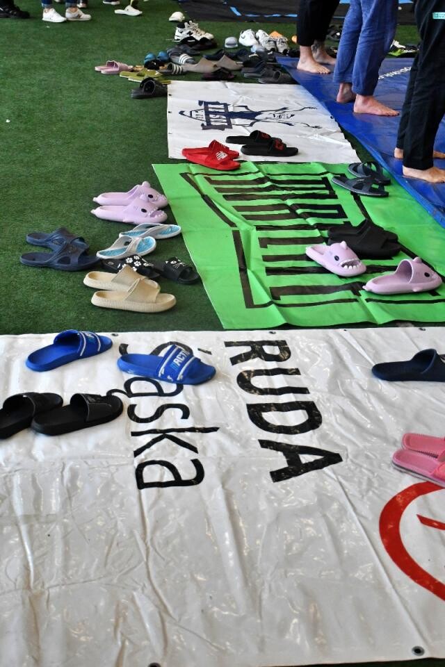 Dziś pogoda nie dopisała. Kulanie na Lufcie tym razem pod zadaszeniem! / fot. Jacek Knapik