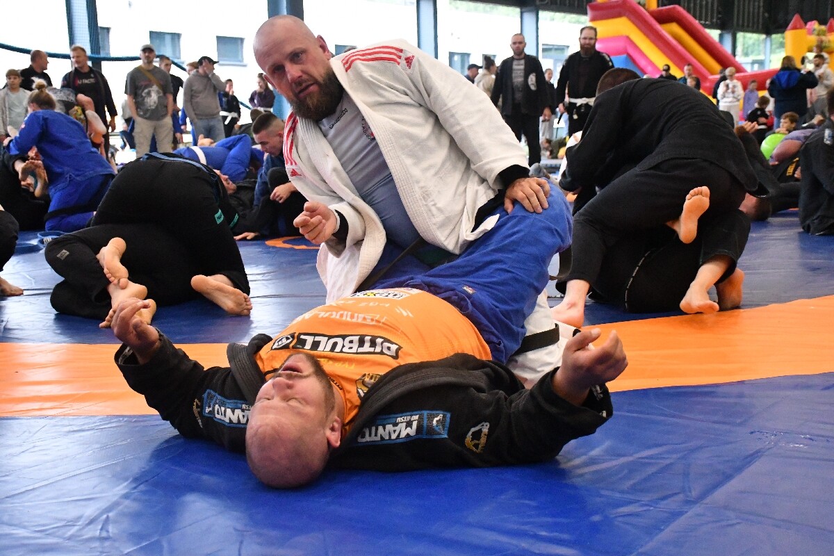 Dziś pogoda nie dopisała. Kulanie na Lufcie tym razem pod zadaszeniem! / fot. Jacek Knapik