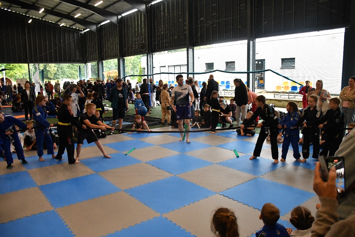 Dziś pogoda nie dopisała. Kulanie na Lufcie tym razem pod zadaszeniem! / fot. Jacek Knapik