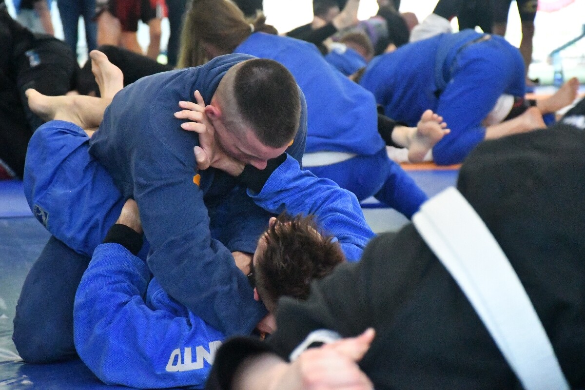 Dziś pogoda nie dopisała. Kulanie na Lufcie tym razem pod zadaszeniem! / fot. Jacek Knapik