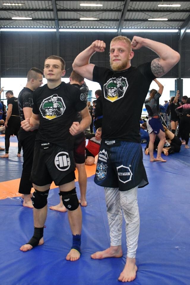 Dziś pogoda nie dopisała. Kulanie na Lufcie tym razem pod zadaszeniem! / fot. Jacek Knapik