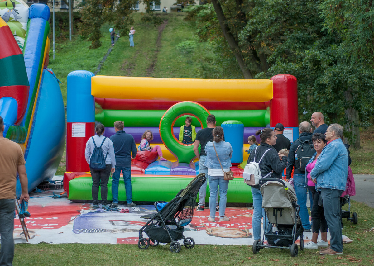 Tydzień temu była impreza przy kościele pw. Świętego Michała Archanioła, teraz przyszła pora na imprezę plenerową na orzegowskiej Burloch Arenie.