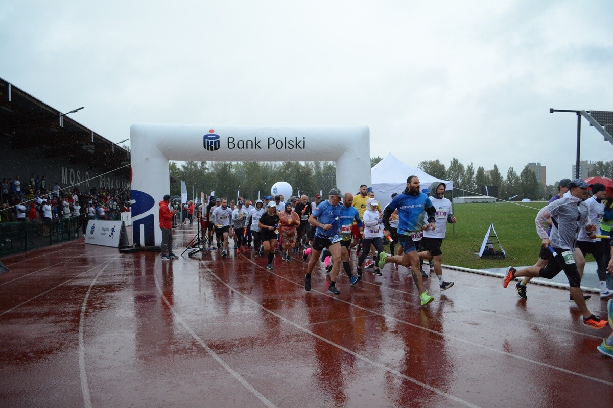 8. PKO Bieg Charytatywny odbył się z wielkim entuzjazmem i zaangażowaniem zarówno dorosłych, jak i młodszych biegaczy / fot. Krzysztof Faber