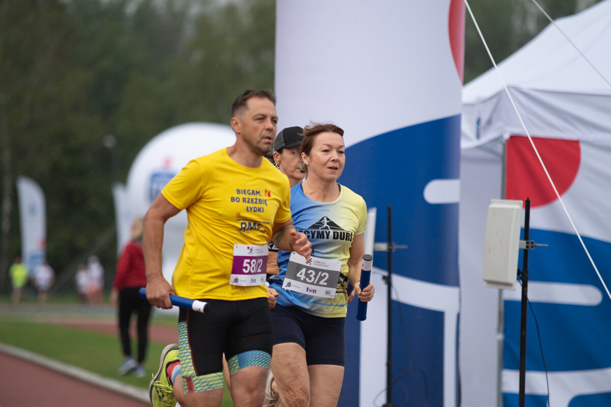 9. PKO Bieg Charytatywny w Rudzie Śląskiej. Uczestnicy pobiegli w szczytnym celu [ZDJĘCIA] / fot. Marek i Krzysztof Faber