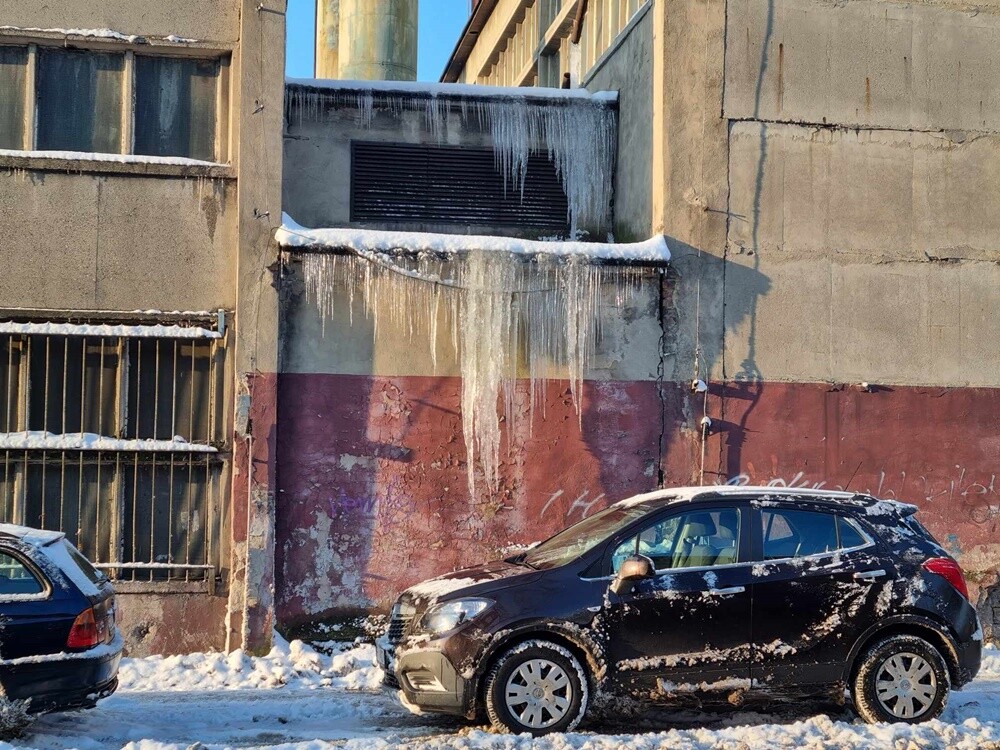 Czy zima znowu zaskoczyła drogowców? / fot. Jacek Knapik / Karolina Bauszek-Żurek