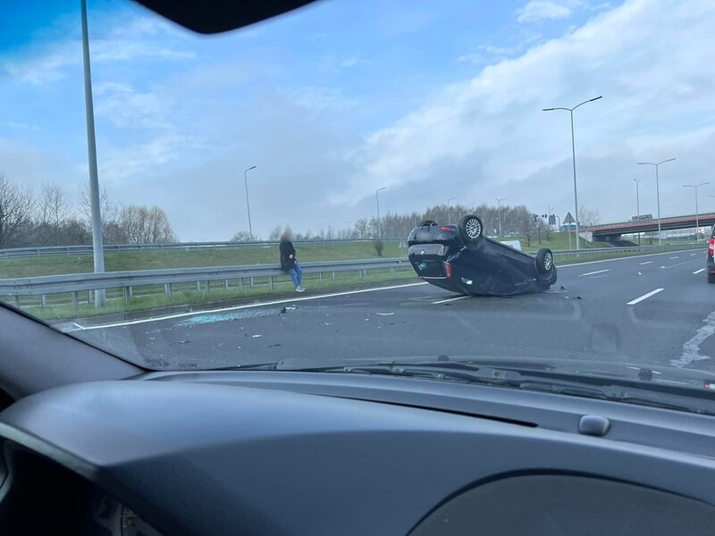 [AKTUALIZACJA] UWAGA KIEROWCY! Dachowanie na Drogowej Trasie Średnicowej