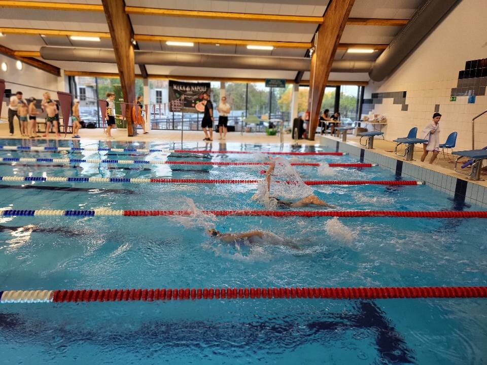 Amatorskie i Otwarte Mistrzostwa Rudy Śląskiej w Pływaniu zgromadziły 250 uczestników / fot. MOSiR