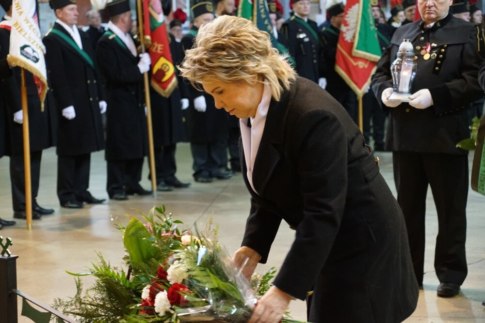Dzisiaj z okazji Barbórki w całym mieście górnicy świętują. W kościołach odbyły się msze święte w intencji górników oraz ich rodzin. Nie zabrakło na nich kierownictwa kopalni, górników oraz przedstawicieli władz miasta.