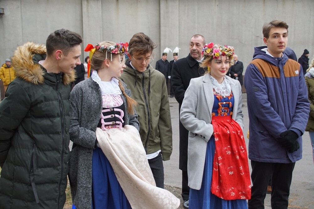 Dzisiaj z okazji Barbórki w całym mieście górnicy świętują. W kościołach odbyły się msze święte w intencji górników oraz ich rodzin. Nie zabrakło na nich kierownictwa kopalni, górników oraz przedstawicieli władz miasta.