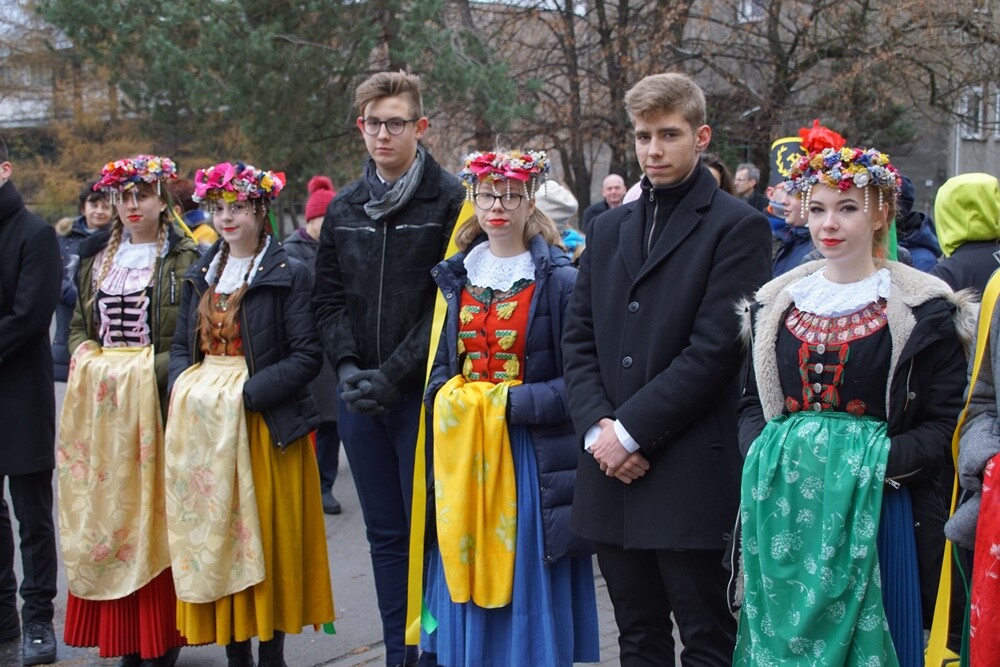 Dzisiaj z okazji Barbórki w całym mieście górnicy świętują. W kościołach odbyły się msze święte w intencji górników oraz ich rodzin. Nie zabrakło na nich kierownictwa kopalni, górników oraz przedstawicieli władz miasta.