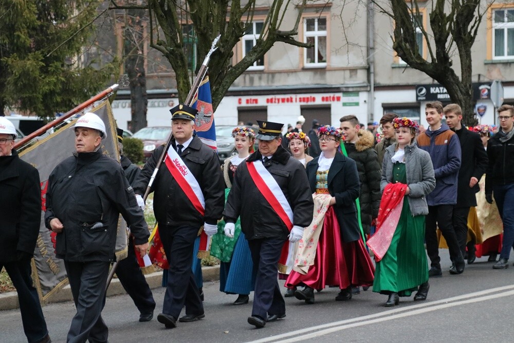Dzisiaj z okazji Barbórki w całym mieście górnicy świętują. W kościołach odbyły się msze święte w intencji górników oraz ich rodzin. Nie zabrakło na nich kierownictwa kopalni, górników oraz przedstawicieli władz miasta.