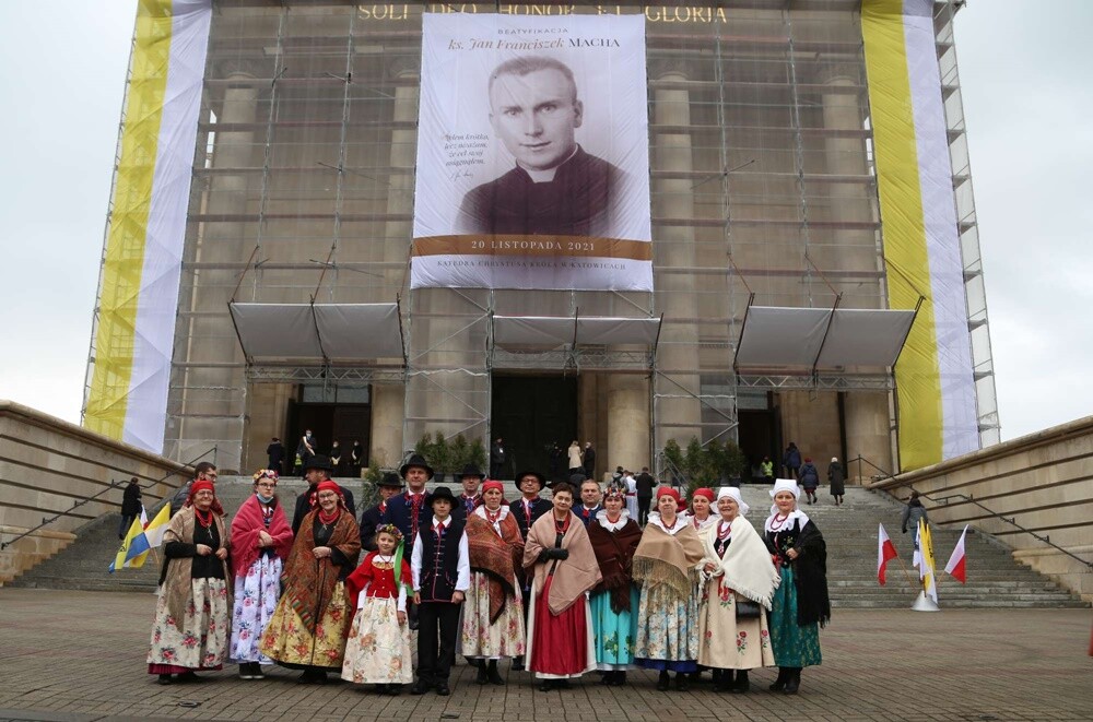 W sobotę rano w katedrze Chrystusa Króla w Katowicach rozpoczęły się uroczystości beatyfikacyjne księdza Jana Machy. W budynku zgromadziły się tłumy wiernych.
fot. Archidiecezja Katowicka