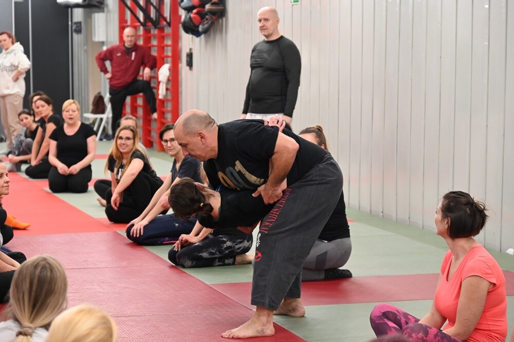 Bezpłatny kurs samoobrony dla kobiet w rudzkim klubie Kyokushin Karate. / fot. UM Ruda Śląska