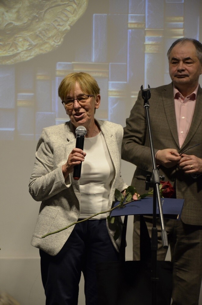 Wczoraj 7 maja, z okazji Dnia Bibliotekarza, odbyła się gala, podczas której wręczono prestiżowe nagrody "Bibliosy 2025". / fot. UM Ruda Śląska